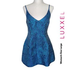 Luxxel Beautiful Perennial Garden Blue Metallic Floral Jacquard Mini Dress